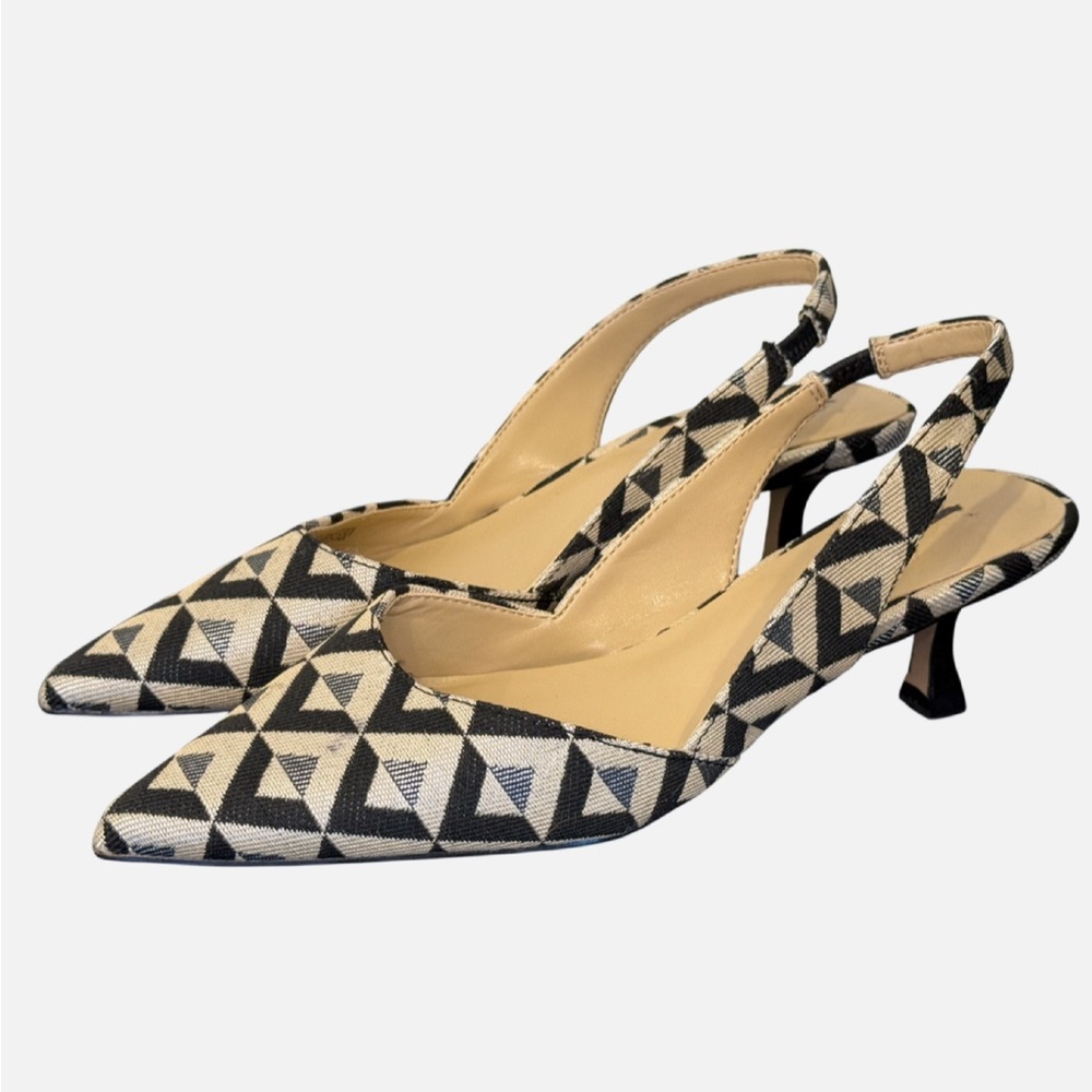 Ann Taylor Slingback Kitten Heel slingbacks. NIB